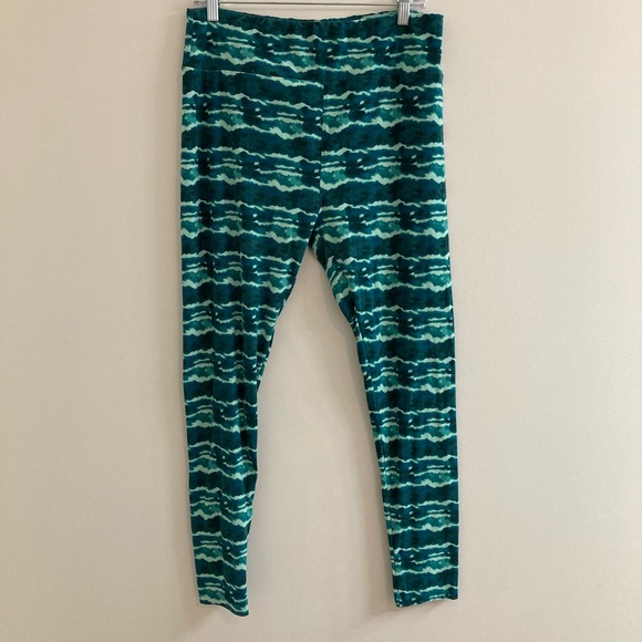 LuLaRoe TC Tall & Curvy Leggings Set of 5 Buttery Soft Velour Like - Picture 5 of 8